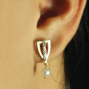 Brinco em Ouro 18K com Pérola e Diamantes - AU2993