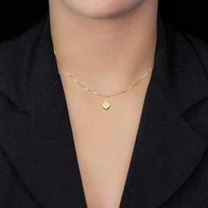 Pingente em Ouro 18K Coração Letra V - AU4187