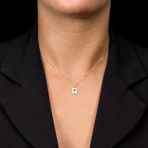 Pingente em Ouro 18K Formatura Placa Enfermagem - AU3490