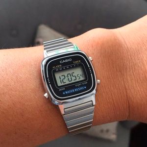 Relógio Casio Feminino Vintage - LA670WA-1DF
