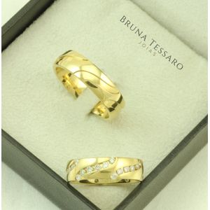 Par de Alianças em Ouro 18K Confort com Diamantes - AU6334