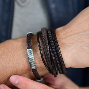 Pulseira em Couro Preto e Vermelho Trançado com Aço - PL13357