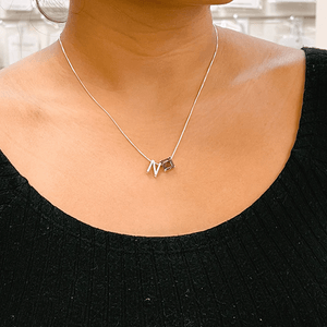 Gargantilha em Prata 925 Letra N com Pedra Ametista - PL13996