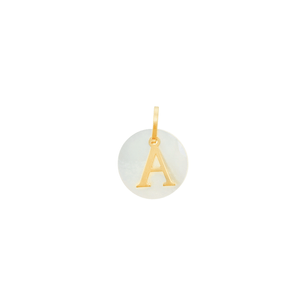 Pingente em Ouro 18K Madrepérola Letra A - AU11361