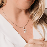 0121684--PINGENTE-MENINA-