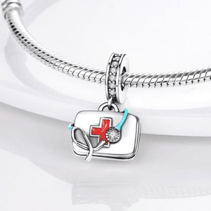 Berloque Moments em Prata 925 Maleta de Médico - PL20207