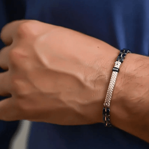 Pulseira Masculina em Aço com Placa e Zircônias - PL21131