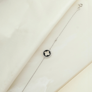 Pulseira Trevo Vazado com Zircônias em Prata 925 - PL24322