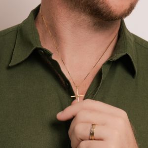 Pingente em Ouro 18K Crucifixo com Nó - AU8273