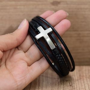Pulseira Masculina Preta de Couro e Cruz em Aço - PL25158