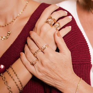 Anel Aro Vincado Fosco Diamantes em Ouro 18K - AU13785